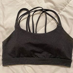 GapFit Sports Bra